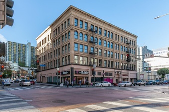 Apt 304