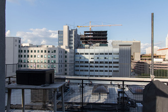 Enlarge photo 32
