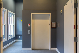Enlarge photo 40