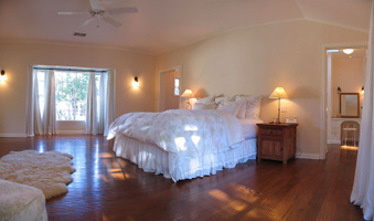 Enlarge photo 16