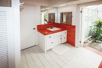 Enlarge photo 29