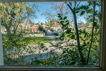 Enlarge photo 32