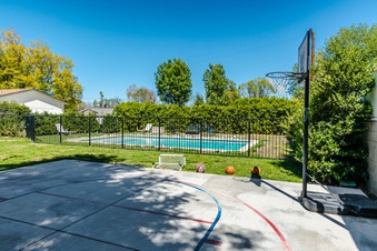 Enlarge photo 41