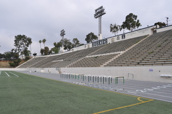 EAST LA COLLEGE