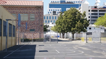 Enlarge photo 3