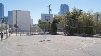Enlarge photo 21