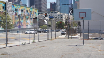 Enlarge photo 32