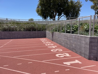 WEST 100 YARD SPRINT