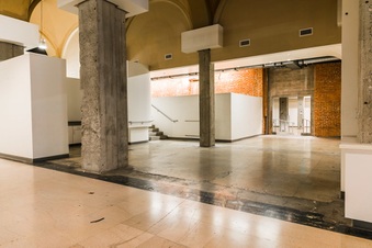 Enlarge photo 17