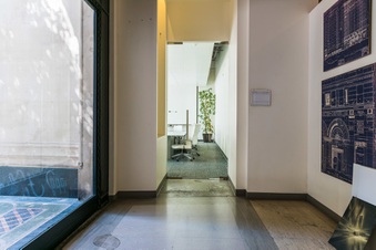 Enlarge photo 32