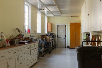 Enlarge photo 13