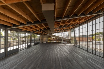 Enlarge photo 32