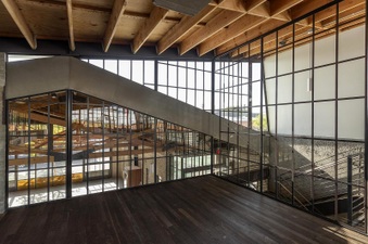 Enlarge photo 36