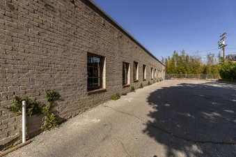 Enlarge photo 49