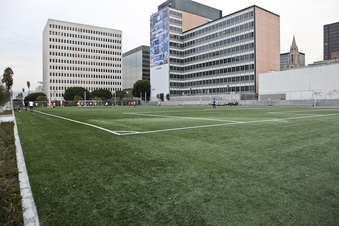 Enlarge photo 2