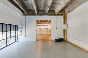 Enlarge photo 23