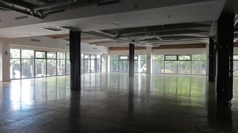 Enlarge photo 17