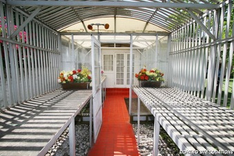 VAN NUYS GREENHOUSE