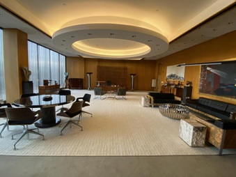 LA TIMES ROUND ROOM