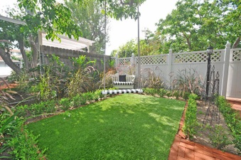 Enlarge photo 125