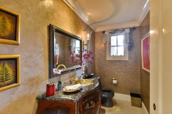 Enlarge photo 24