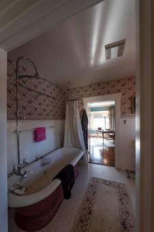 Enlarge photo 65