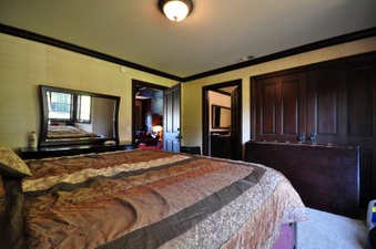 Enlarge photo 38