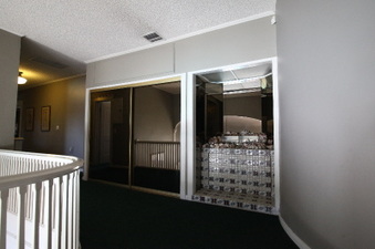 Enlarge photo 98