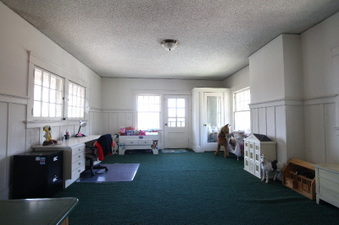 Enlarge photo 104