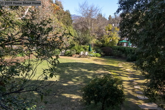 Enlarge photo 61