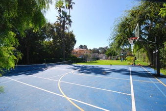 Enlarge photo 52
