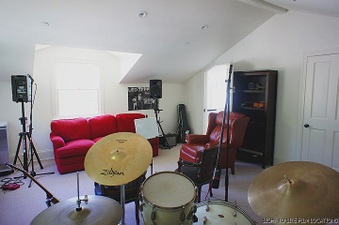 Enlarge photo 138