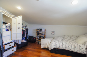 Enlarge photo 95