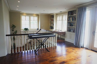 Enlarge photo 79