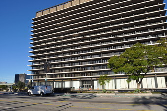 JOHN FERRARO/DWP BUILDING