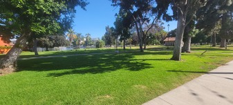 LINCOLN PARK