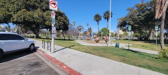 Enlarge photo 12