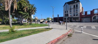Enlarge photo 13