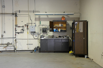 Enlarge photo 12