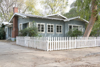 HOUSE 3