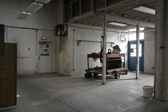 Enlarge photo 19