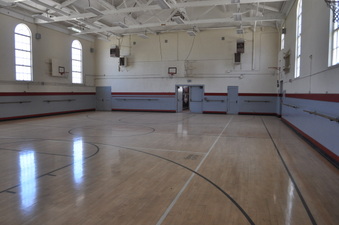SMALL GYM