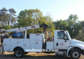 4300 SBA International service Truck