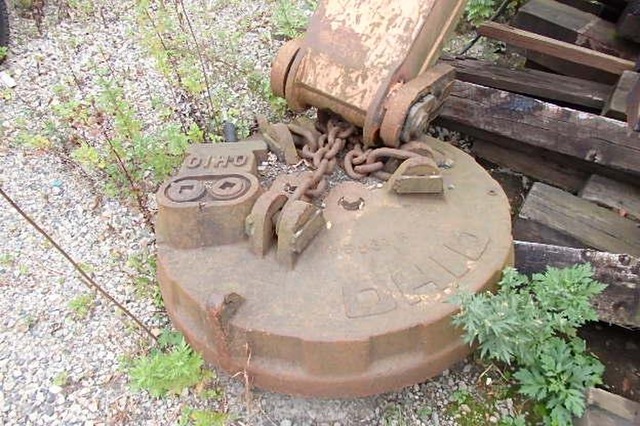 Used 2001 Atlas 1804LC Crawler Scrap Handler with 42'' Magnet for sale Used Atlas 1804LC Crawler Scrap Handler with 42'' Magnet