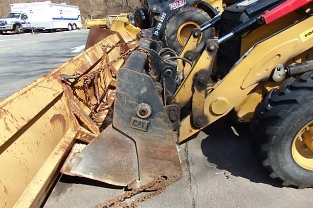 Caterpillar 430F2IT Backhoe loader