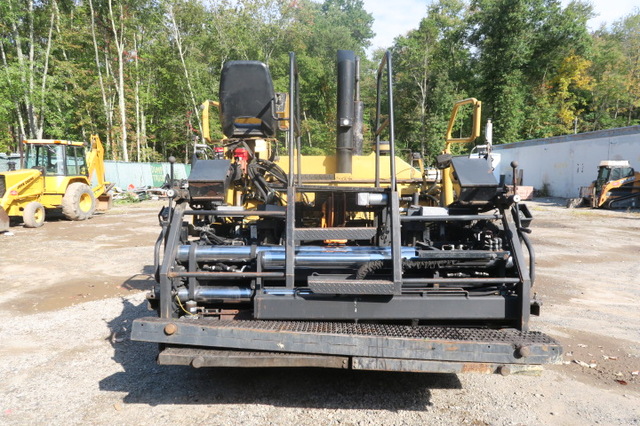 2004 Cat AP650B Paver 8-16 A-B Mat Screed Option Loaded