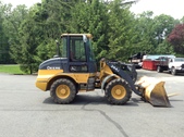 Deere 244J Loader