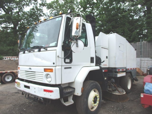 2006 Elgin Eagle Series F Street Sweeper