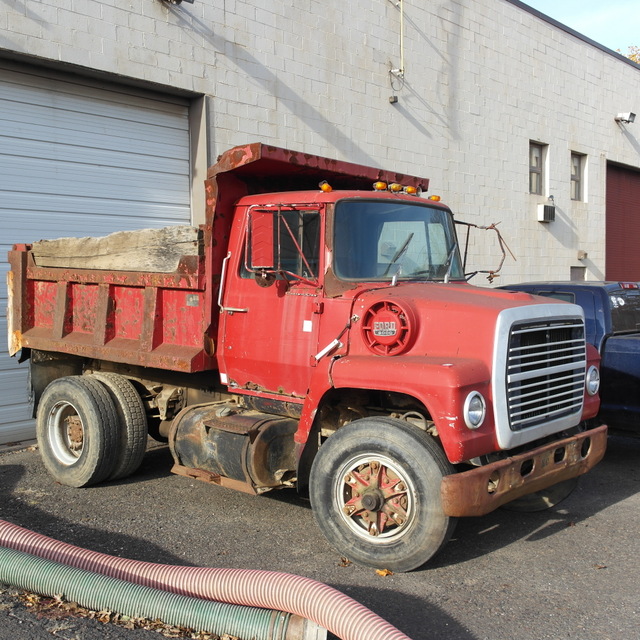 Ford l9000 single axle dump truck #5