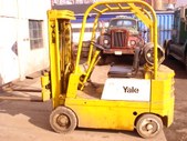 Fork Lifts Tow Motors